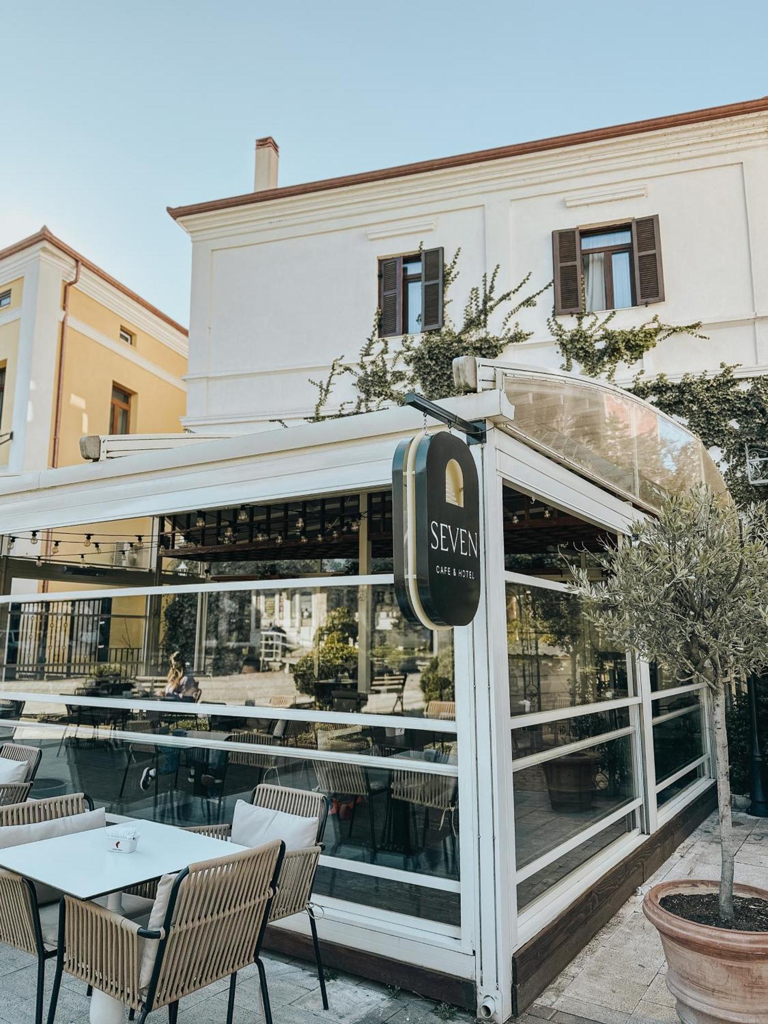 Seven Cafe & Hotel Pogradaş Dış mekan fotoğraf