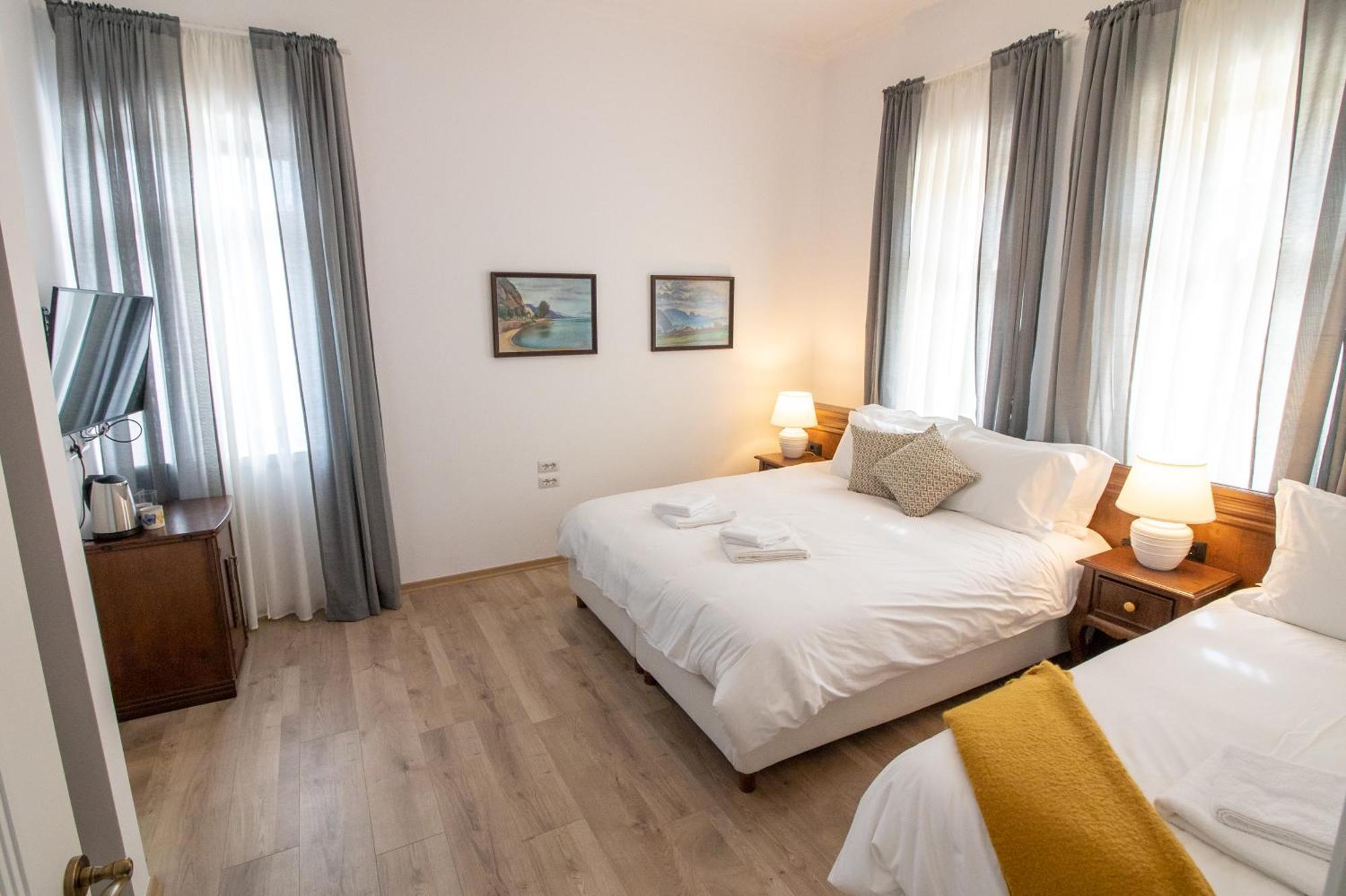 Seven Cafe & Hotel Pogradaş Dış mekan fotoğraf