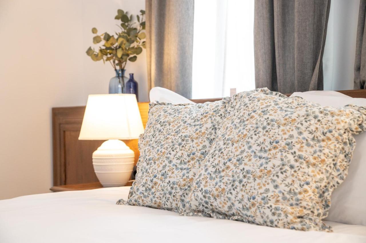Seven Cafe & Hotel Pogradaş Dış mekan fotoğraf
